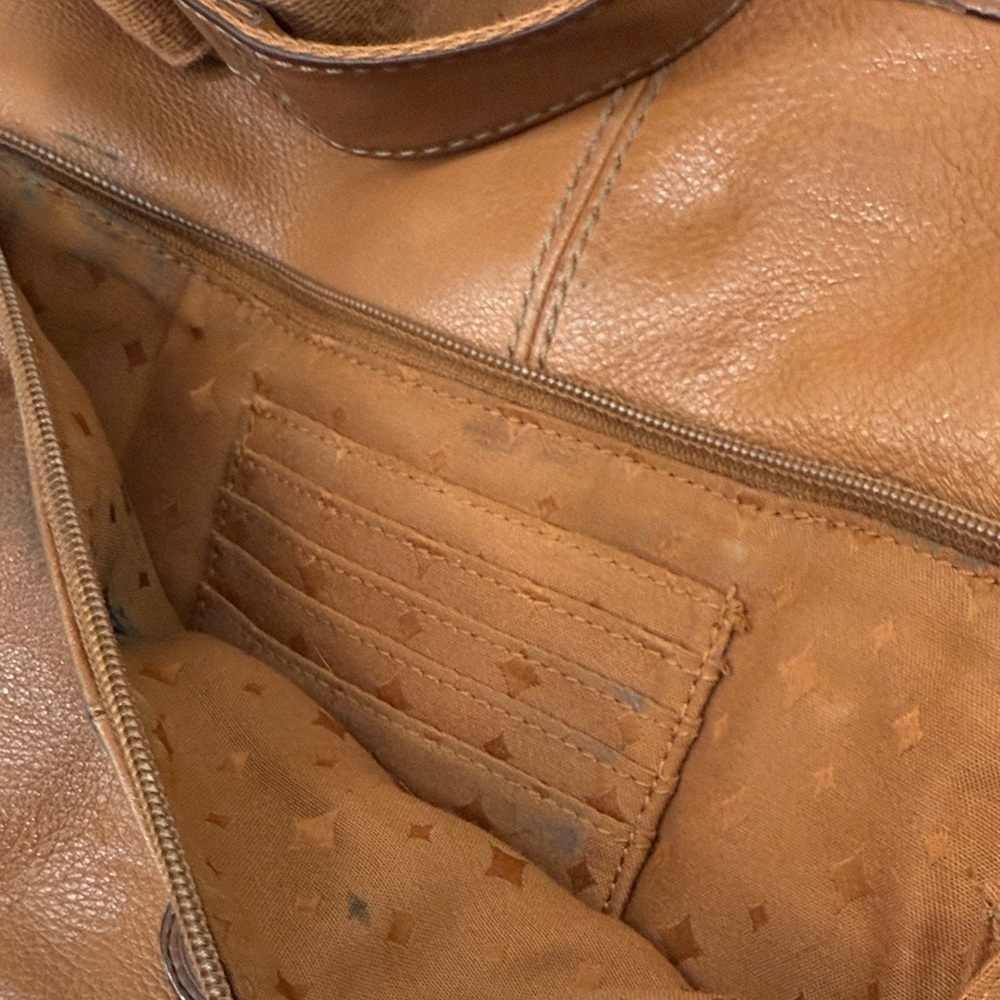 Brown Leather Crossbody Bag - Classic Everyday Style - Picture 5 of 7